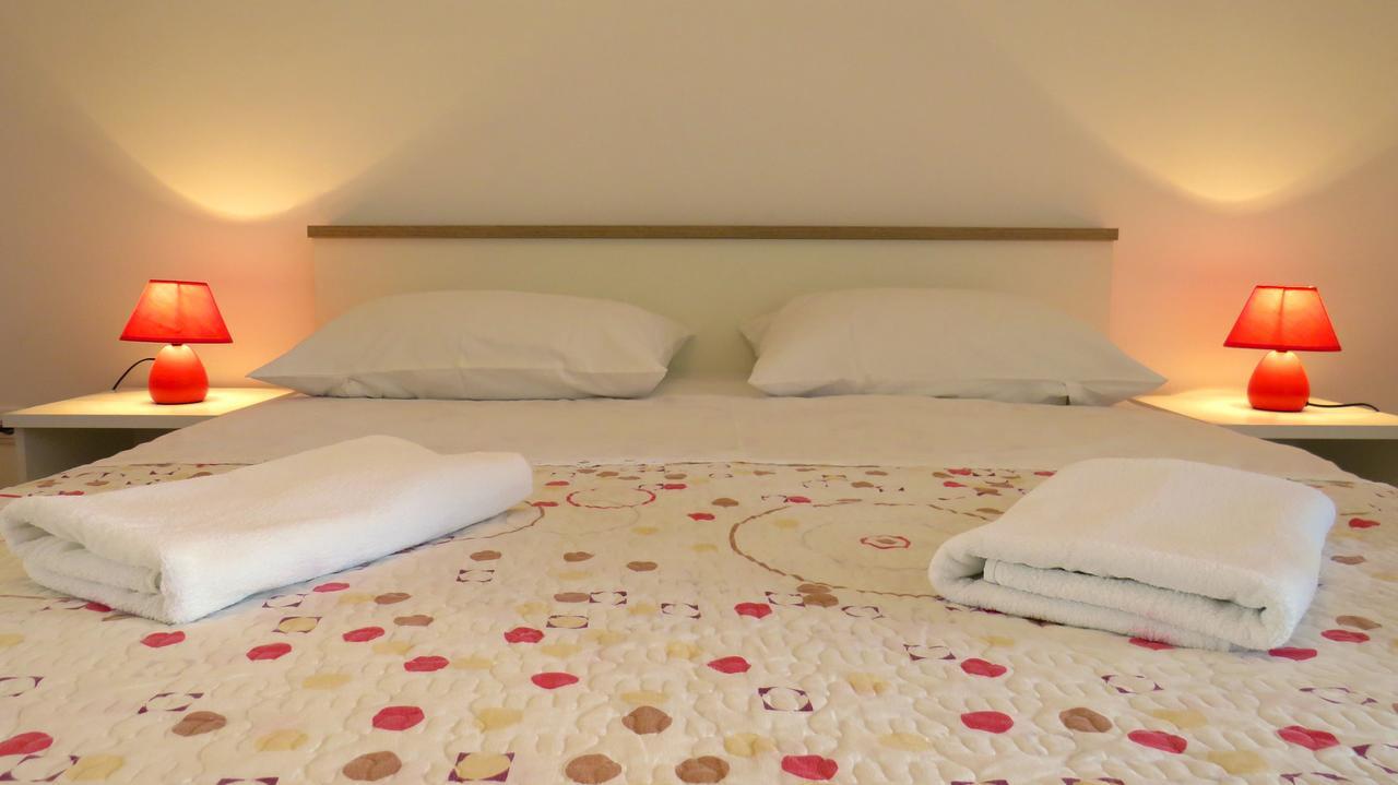 Apartments Villa Ante Grebaštica エクステリア 写真