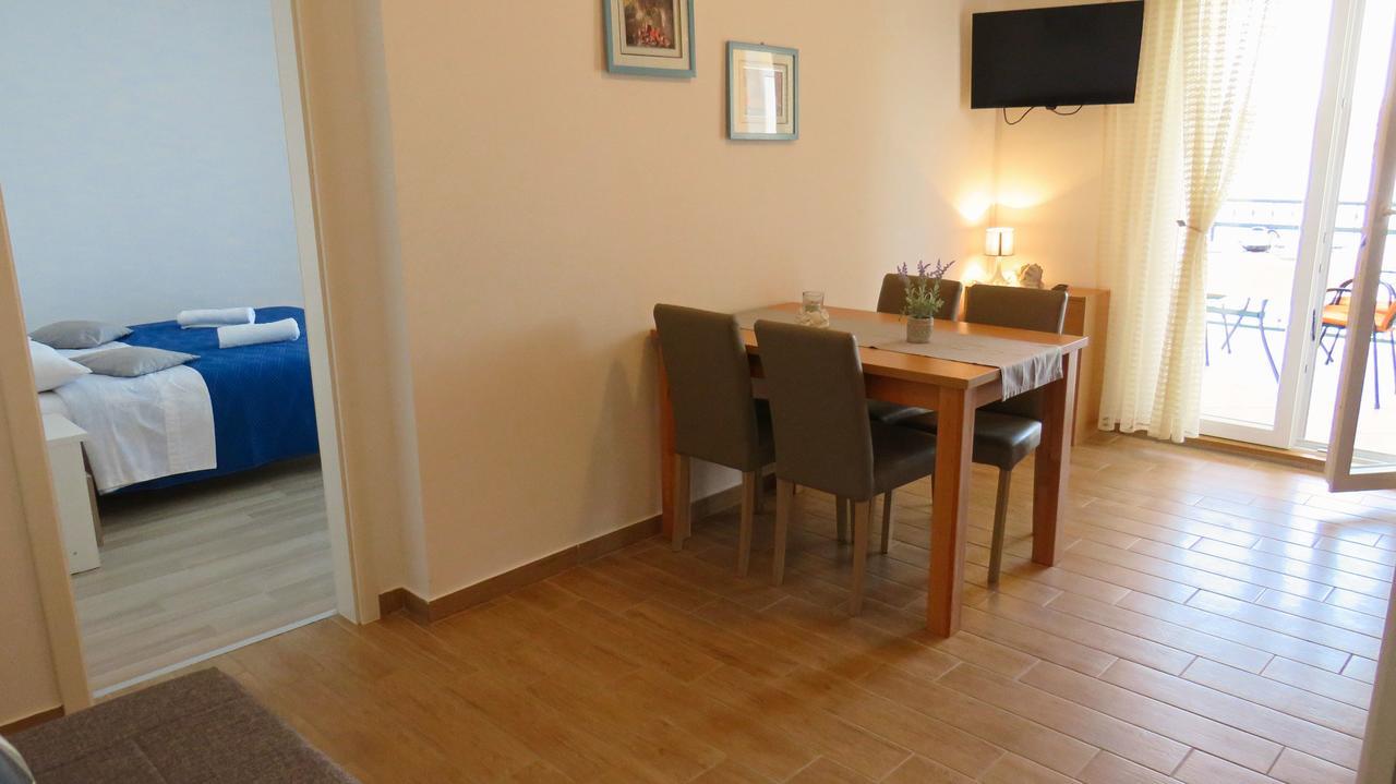 Apartments Villa Ante Grebaštica エクステリア 写真
